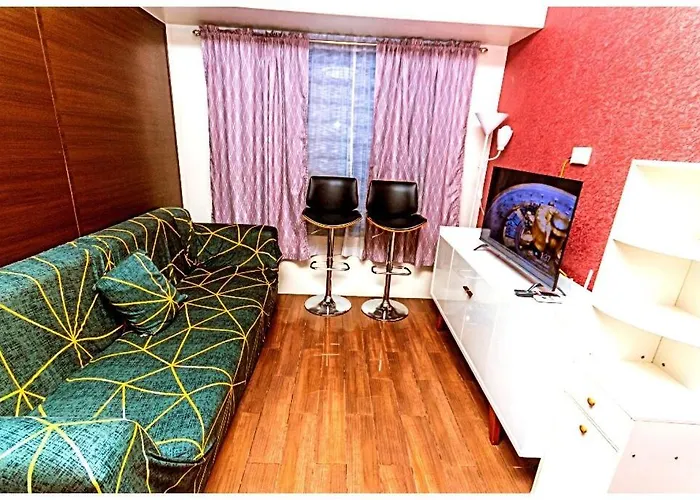 2 Bedroom Fantastic Air 3649 Swim Gym Surf 300 Mb Apartment
