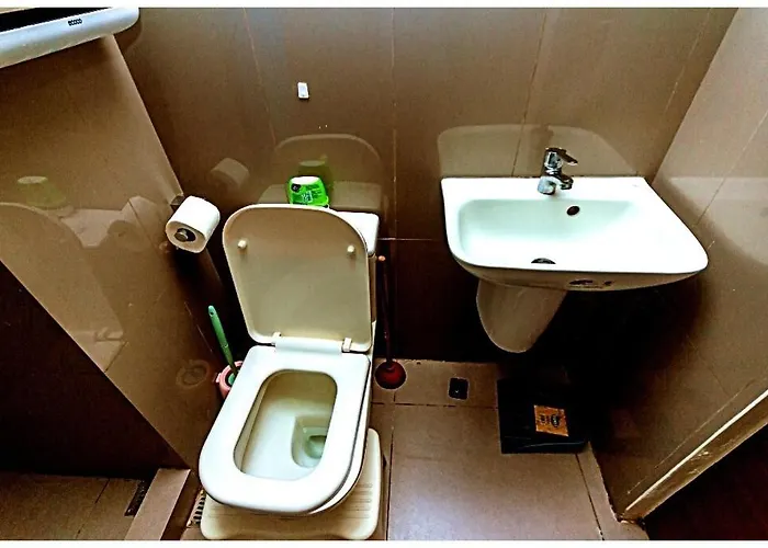 2 Bedroom Fantastic Air 3649 Swim Gym Surf 300 Mb Manila