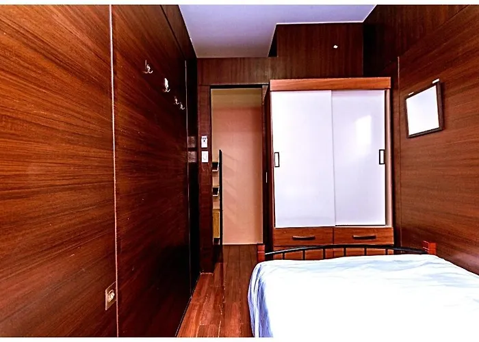 2 Bedroom Fantastic Air 3649 Swim Gym Surf 300 Mb * Manila