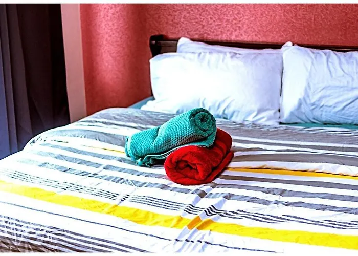 2 Bedroom Fantastic Air 3649 Swim Gym Surf 300 Mb * Manila